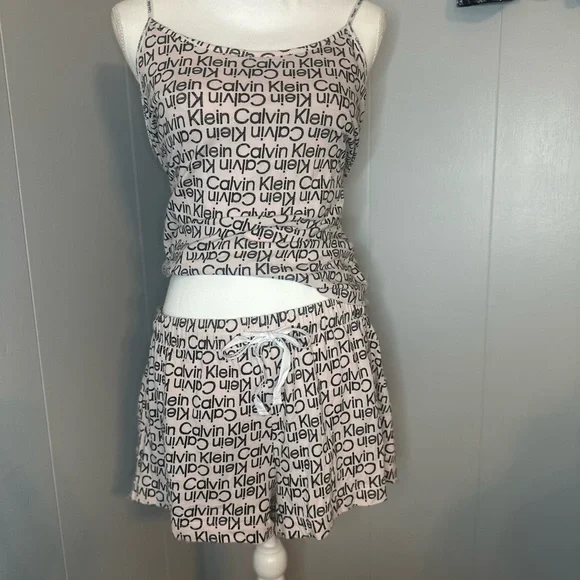 Calvin Klein Logo Print Lounge Set – Tank & Shorts, Size XL - Picture 5 of 8